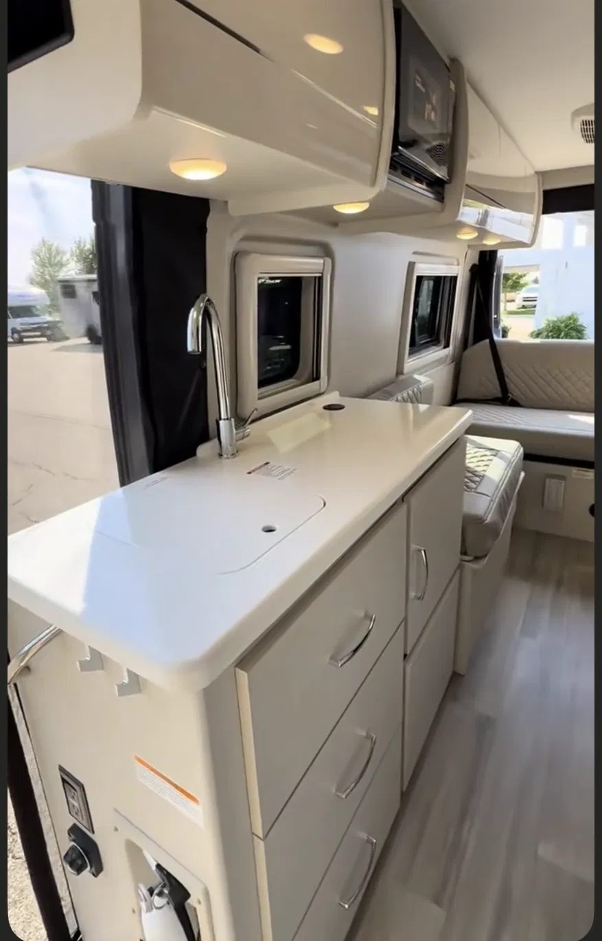 Amigo Vans conversion